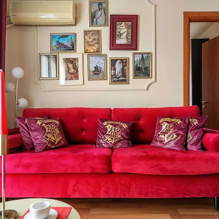 Holt - Gryffindor Tower