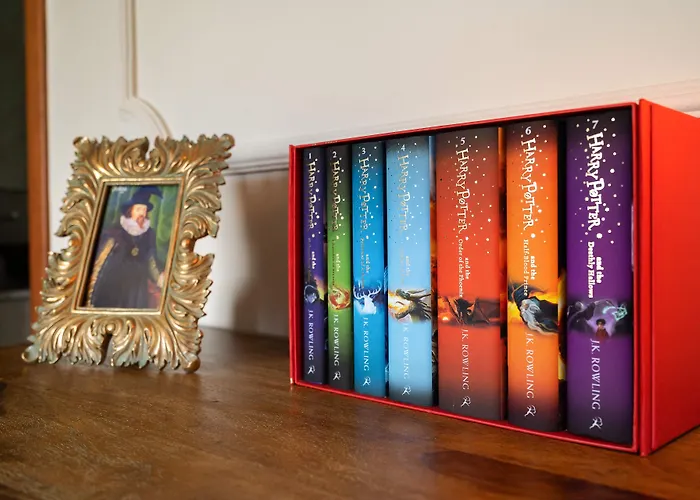 Vakantiehuis Holt - Gryffindor Tower Boekarest