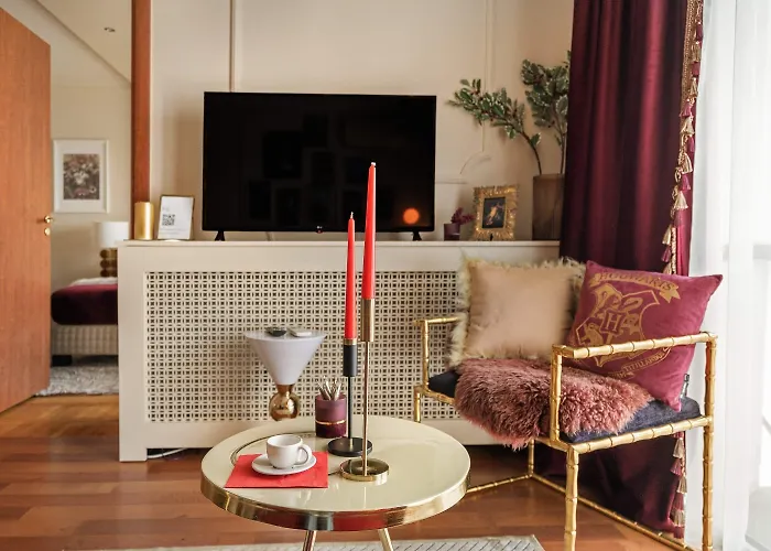 Holt - Gryffindor Tower *