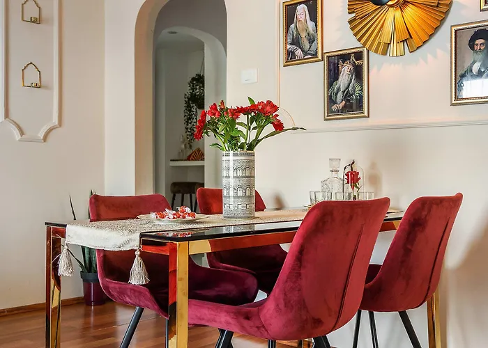 Holt - Gryffindor Tower * Bucarest