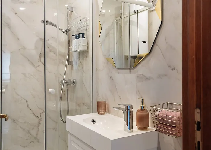 Holt - Gryffindor Tower